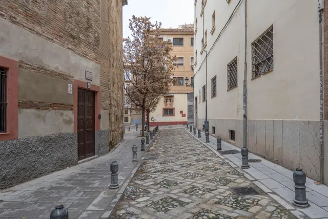 ALQUILER PARA ESTUDIANTES (ZONA REALEJO) — 46