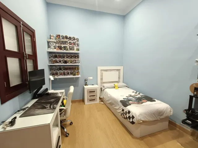AMPLIO PISO ZONA CENTRO CÁDIZ — 8