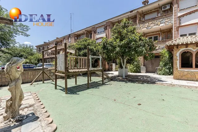 EN VENTA HOTEL Y RESTAURANTE LOS PINILLOS — 32