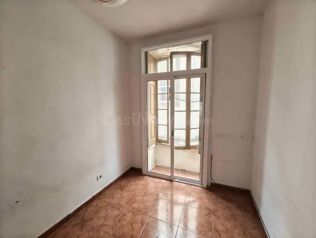 Piso de 3 Dormitorios en la Calle Peregrina de Las Palmas — 4