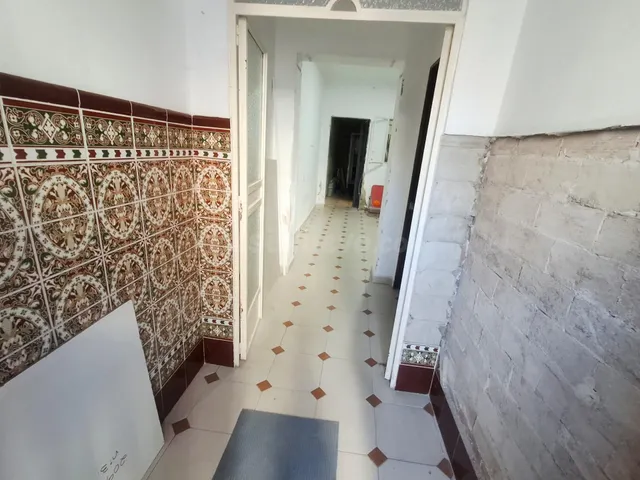 CASA CON PATIO Y 52 M2 DE AZOTEA PARA REFORMAR EN CAMAS - foto 4