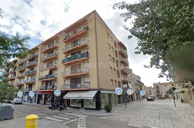 Se vende piso OKUPA en Vila-seca (Tarragona) - foto 2