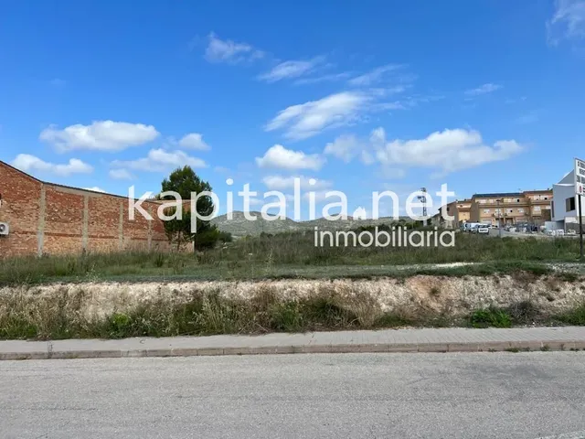 SUELO URBANO EDIFICABLE RESIDENCIAL — 7