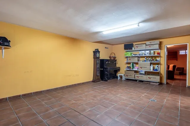 Casa en Ogijares con piscina comunitaria. — 32
