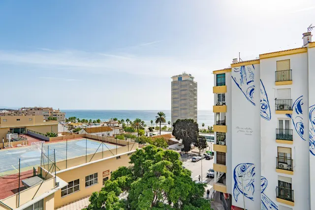 Dos apartamentos en uno, con espectaculares vistas al mar, junto al puerto deportivo de Estepona — 36