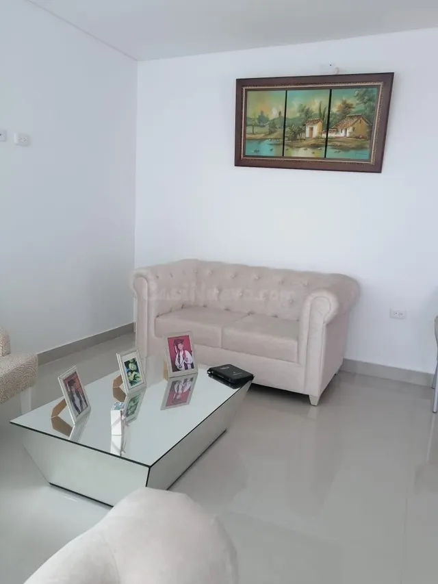 VENDE APARTAMENTO EN BARRIO DE CRESPO - foto 2