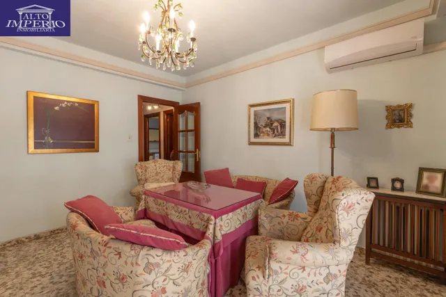 Amplia vivienda en pleno centro de Granada — 44