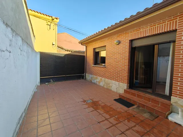 Chalet a la venta en San Morales — 32