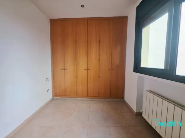 Bonito piso con patio en bonita calle centro Sitges — 28
