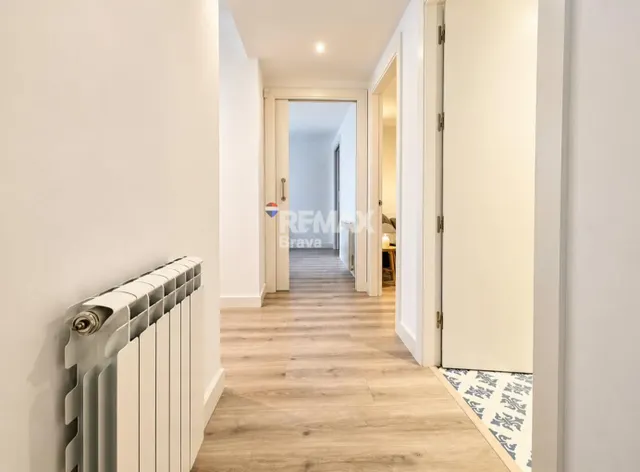 GIA46AC - Girona centro | Piso moderno en el centro de Girona con balcón, parking y trastero — 18