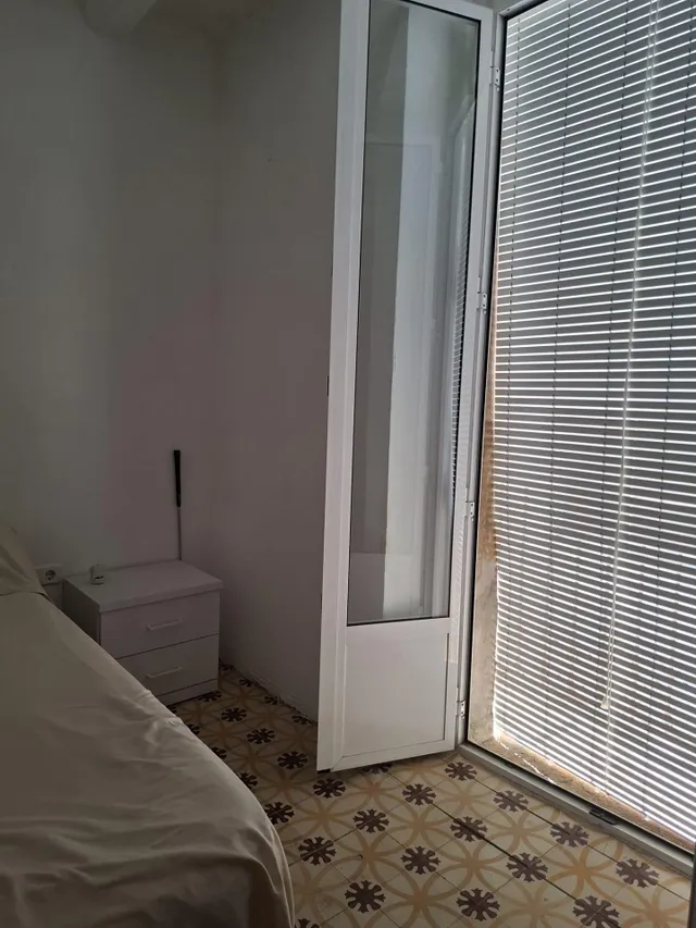 Amplia Casa de 3 Plantas para Reformar en la Galera — 9