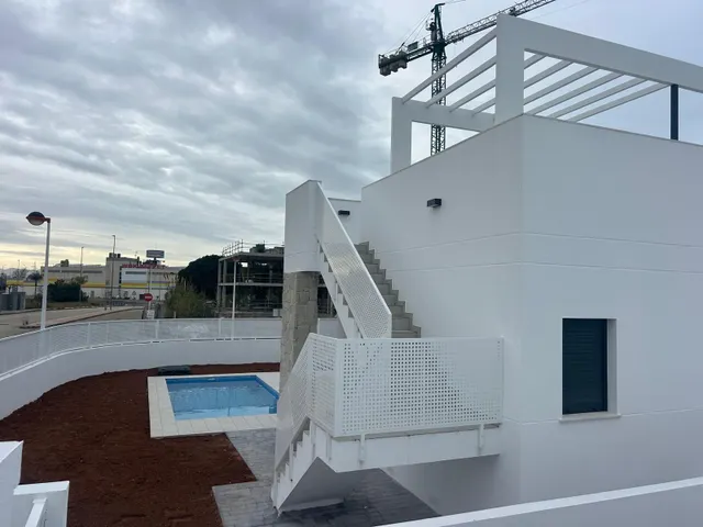 Villa Independiente de estilo Moderno en Venta - Els Poblets - foto 3