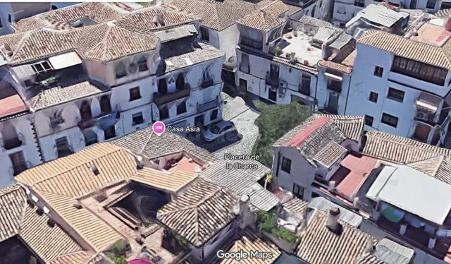 VENTA DE CASA + LOCAL COMERCIAL EN GRANADA