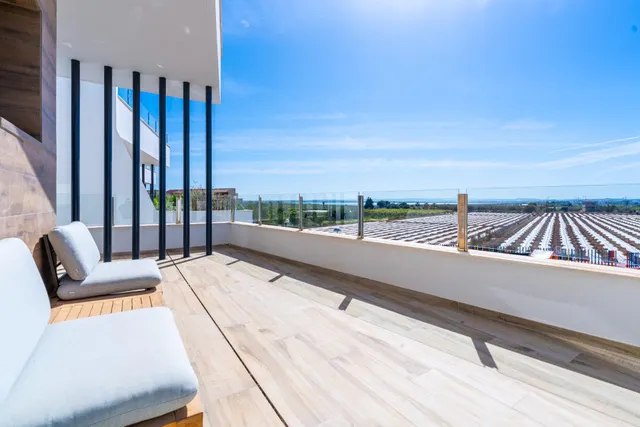 Villa independiente con piscina privada, solárium y vistas a la laguna en Moncayo — 7