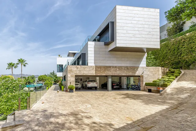 Chalet 8 habitaciones 2512m² en venta - Málaga Este — 34