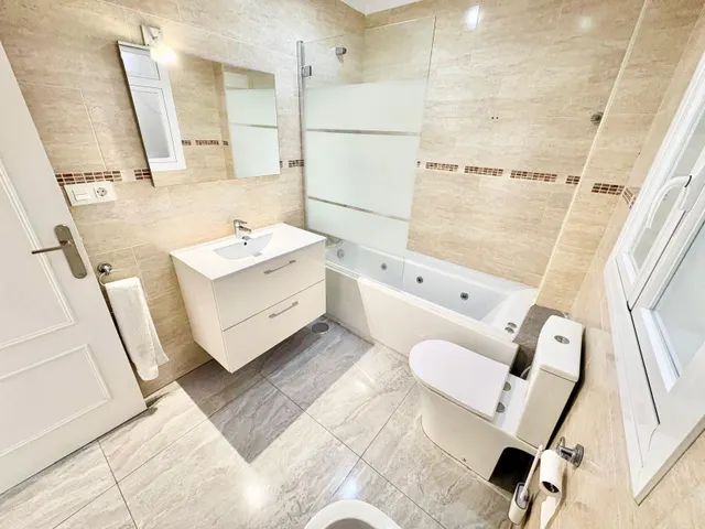 CASA TOTALMENTE REFORMADA EN EL CENTRO DE SALOBREÑA — 19