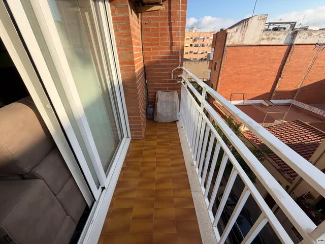 Último piso de 4 dormitorios con balcón — 34