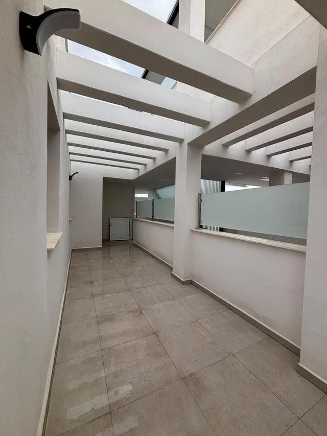 Se vende ático con piscina privada en Estepona — 17