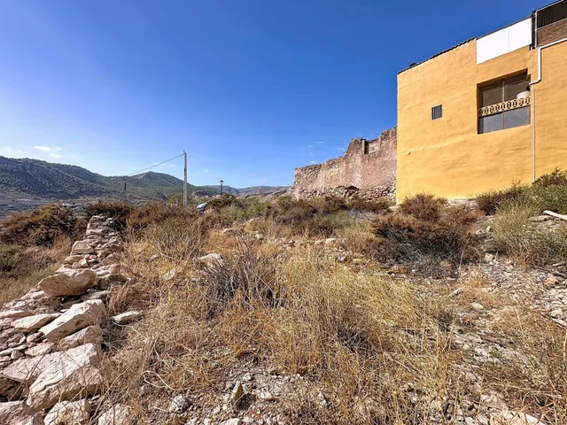 Oportunidad Única: Terreno Urbano en el Corazón de Alhama de - foto 5