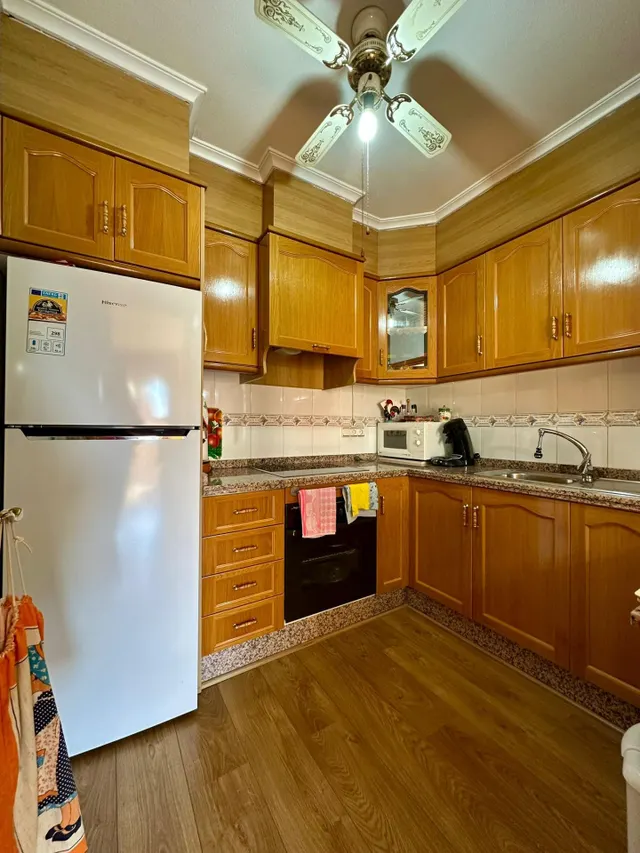 Se vende piso con garaje cerrado y terraza de 10 m2 en Torrevieja — 17