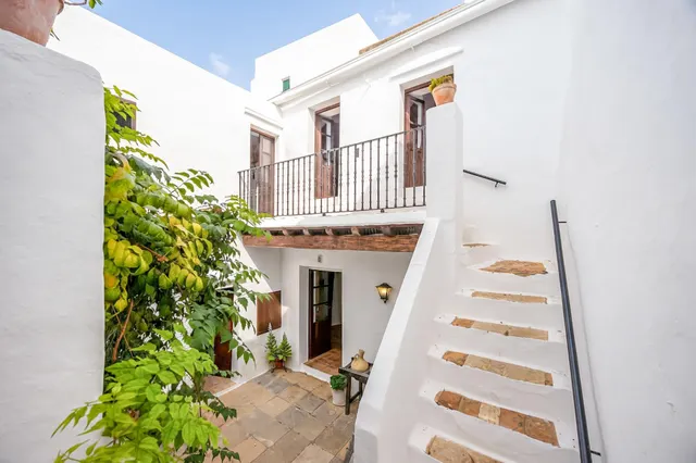 Casa Independiente en pleno Casco Antiguo. — 10