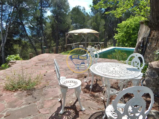 EXCLUSIVA VILLA EN COCENTAINA CON GRAN PARCELA Y BONITA PISCINA. — 17