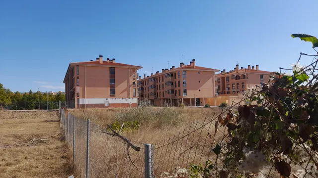 Dos terrenos en venta en Casta Álvarez. Calatayud — 3