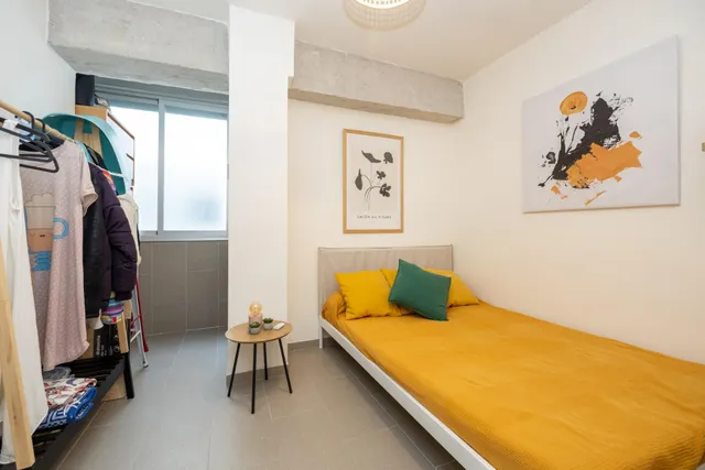 Piso Reformado en Zona Comercial y Universitaria de Granada - €330,000 — 16