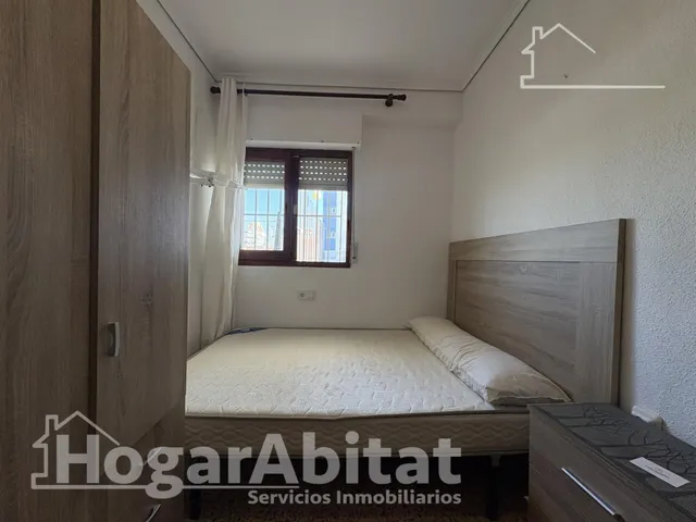 APARTAMENTO CON DOS BALCONES Y GARAJE CERCA DE LA PLAYA — 19