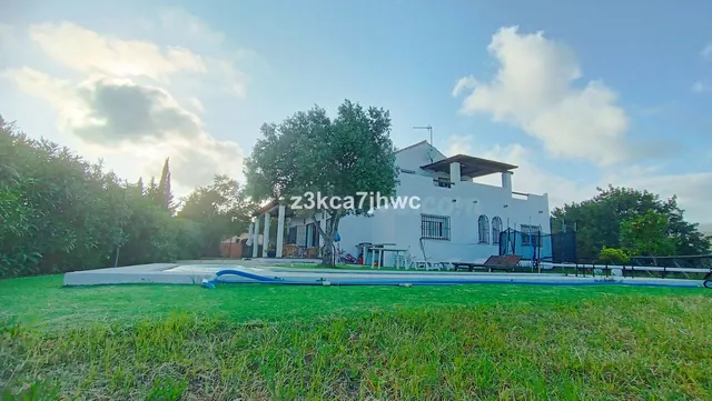 Chalet 4 habitaciones 274m² en venta - Costa Del Sol - foto 4