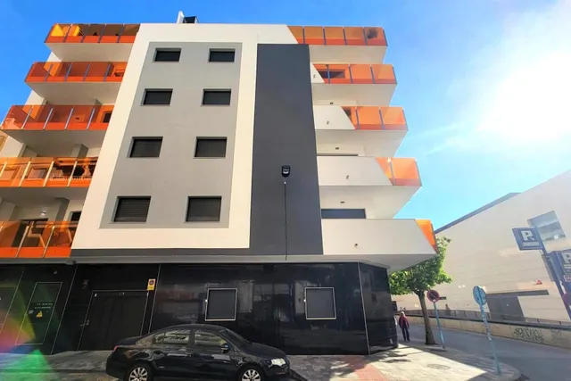Apartamento moderno (desde 2024 - 148 m2 - 1.ª planta) en Alegria XVIII con piscina interior, sauna y gimnasio, en pleno centro de la ciudad, ¡a tan solo 300 m de Piscinas Naturales/Playa del Cura! — 48