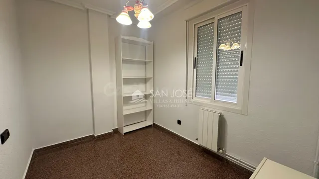 SE ALQUILA PISO SIN AMUEBLAR EN EL CENTRO DE ASPE - foto 5