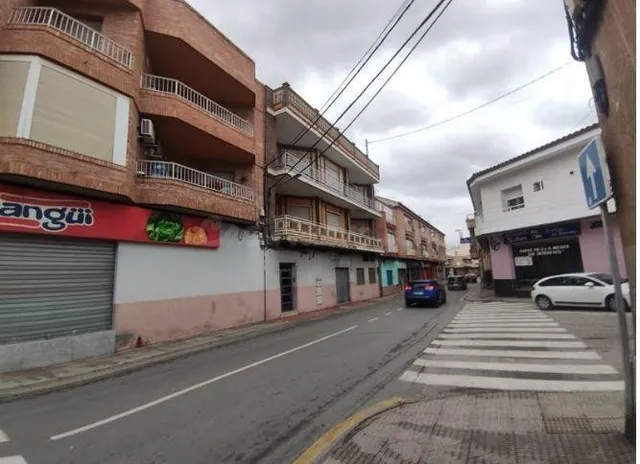 SE VENDE piso OKUPA en C Constitucion 4 de Murcia - foto 4