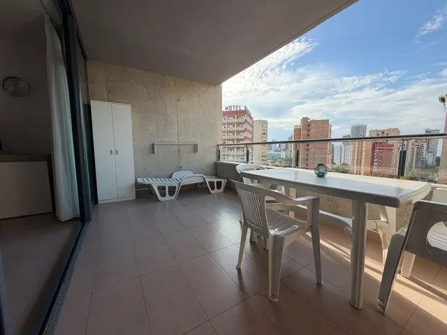 Lujo Elegante apartamento en Benidorm con vistas y piscina — 8