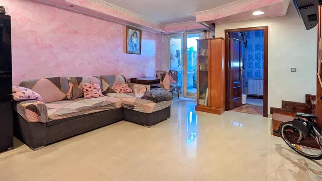 UN DÚPLEX PARA DISFRUTAR DE RENEDO, CON TERRAZA, GARAJE Y TR - foto 4