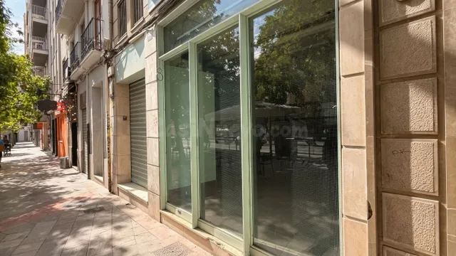 Local comercial en alquiler en Acera del Darro, junto a Puer