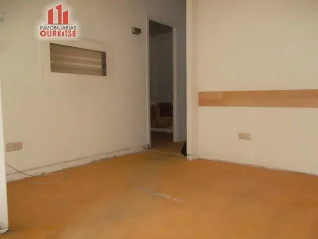 LOCAL COMERCIAL PRÓXIMO AL POSIO — 9