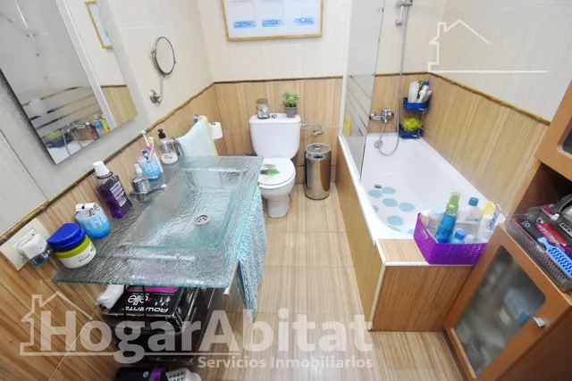 ¡Encantador Chalet! Muy amplio y sofisticado, con gran garaje, terraza, jardín y parcela — 39