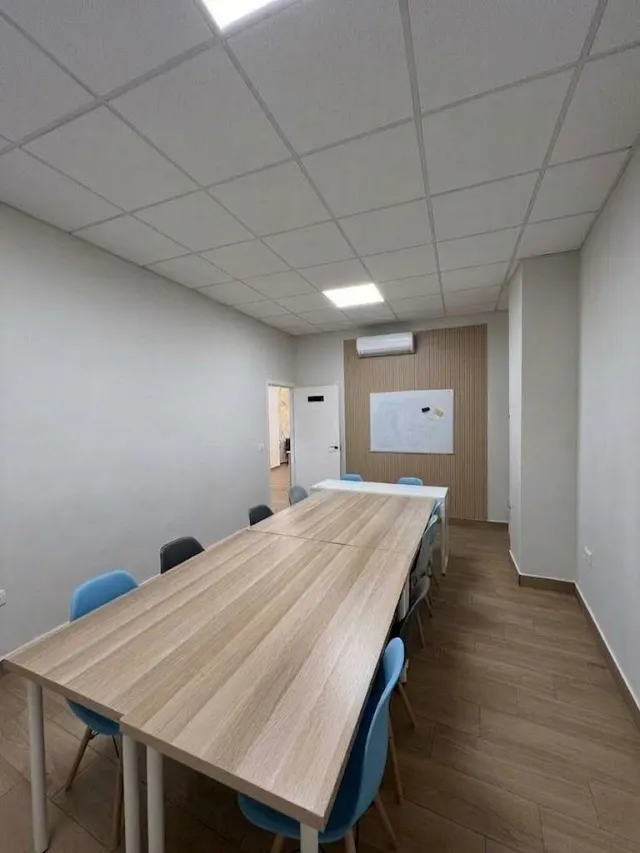 Venta de local comercial REFORMADO y en funcionamiento como academia!!!! — 8