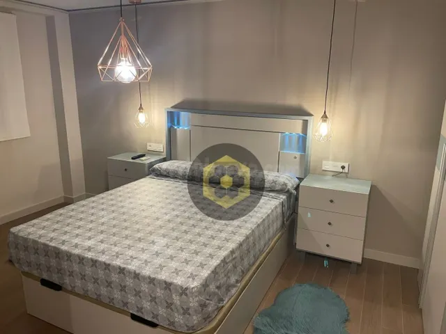 LT/ Precioso piso en alquiler de TRES dormitorios en zona Tr - foto 2