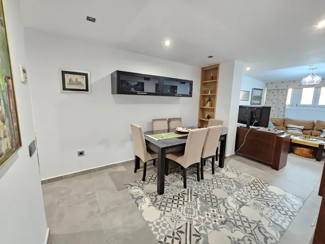 EN ALQUILER FABULOSO PISO-ATICO DE 3 DORMITORIOS + 2 BAÑOS,EN ALMERIA CAPITAL, ZONA AVDA.MEDITERRANEO Y CARREFOUR — 40