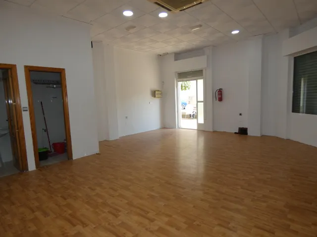 ++Local comercial en Alguazas zona CENTRO++ 50 m. de superficie,  esquina a 2 calle — 5