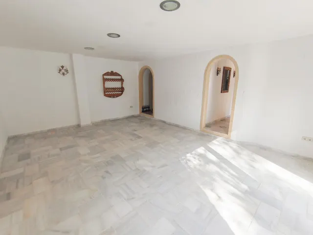 Amplio chalet independiente estilo clásico en zona Finestrat pueblo - www.inmobiliarialesdunes.com — 32