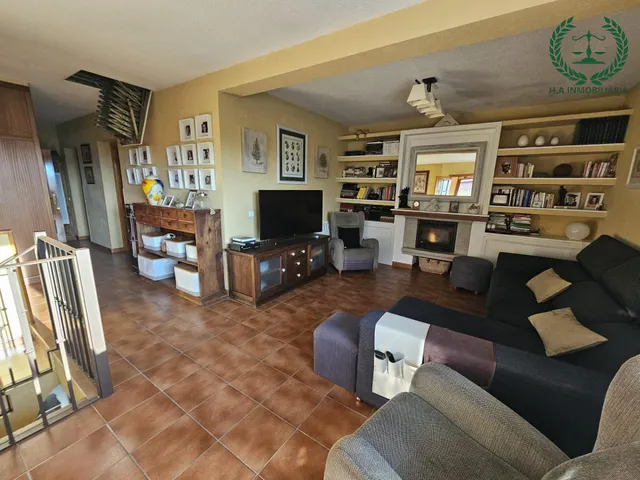 Chalet independiente con parcela de 1.000 m2 y piscina privada. EL MOLAR — 9