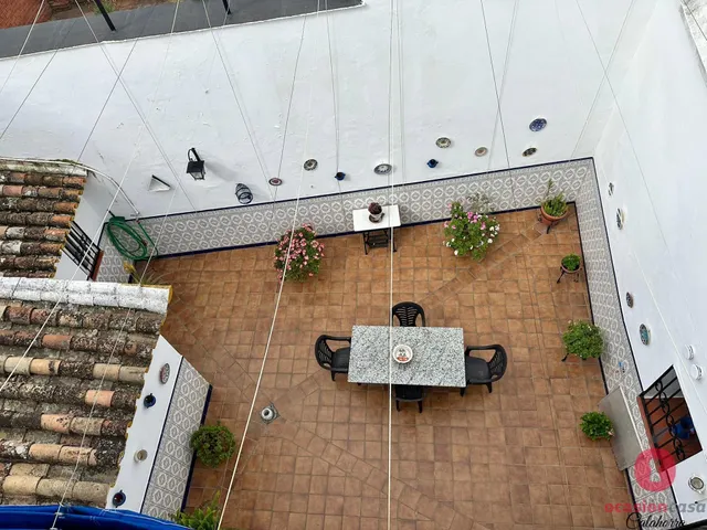 GRAN CASA JUNTO AL AYUNTAMIENTO DE ALMODÓVAR DEL RÍO - VISTAS AL CASTILLO — 9