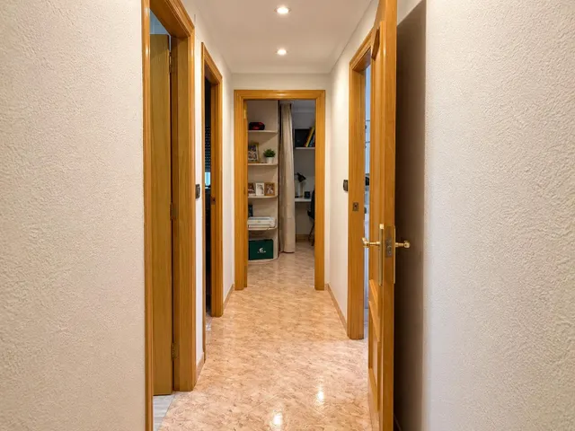 AMPLIO PISO REFORMADO DE 4 habitaciones CON BALCÓN Y ASCENSOR EN PICASSENT — 11