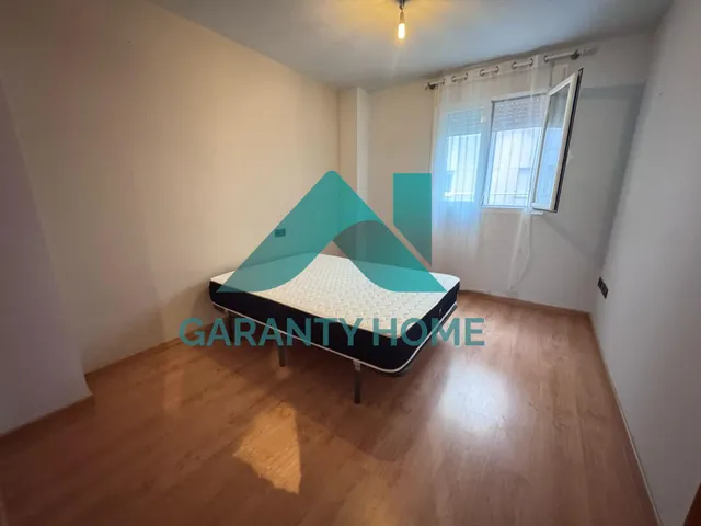 ¡SE ALQUILA PISO EN ZONA JUNQUILLO! ✨ — 10