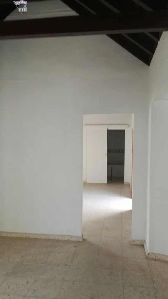VENTA DE CASA EN PLENO CENTRO DEL BARRIO BAJO — 15