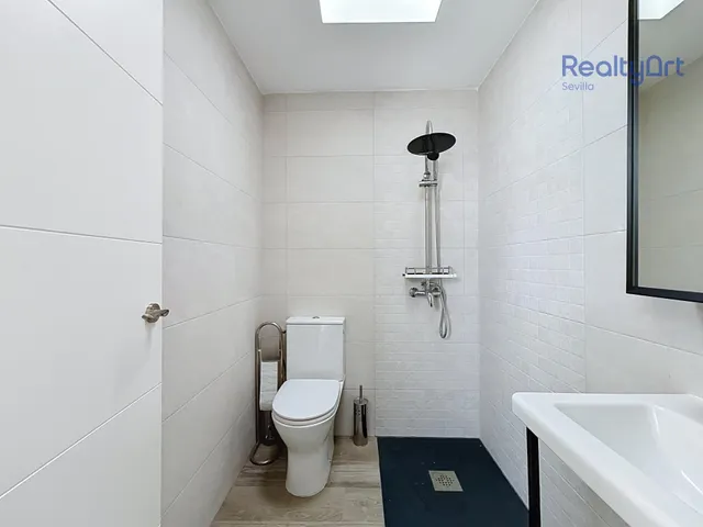 EXCELENTE VIVIENDA UNIFAMILIAR — 20