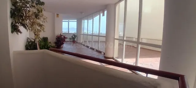 Piso en venta con impresionantes vistas - foto 2